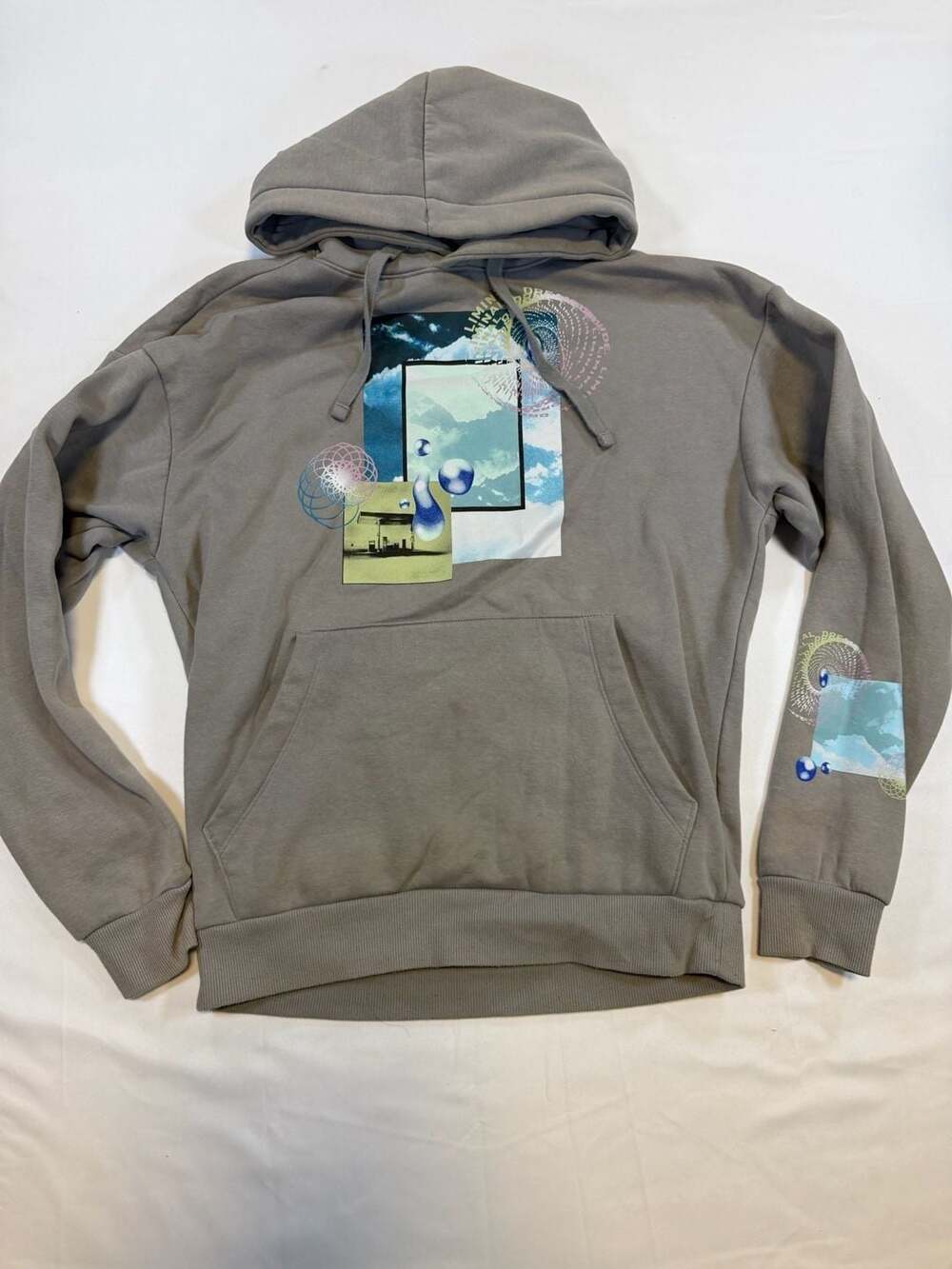 No Boundaries Oversized Fit Liminal Dream Graphic Hoodie